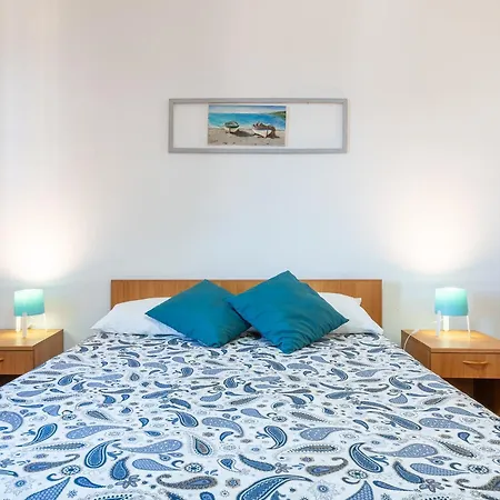 아파트 Affittasardegna - Quadri Alba